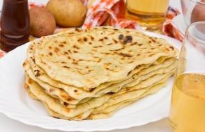 Дагестанское блюдо «чуду Чуду с творогом и картошкой в духовке